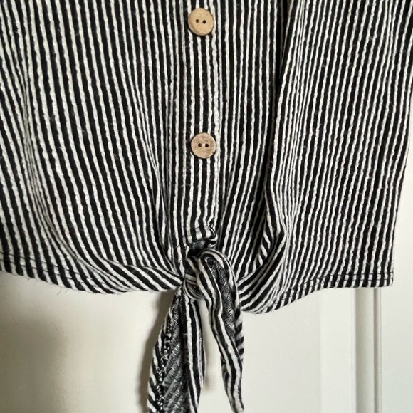 Caution to the Wind Cropped Stripe Tank - Picture 3 of 3